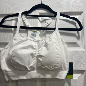NWT Tek Gear Seamless Low-Impact Adjustable Sports Bra